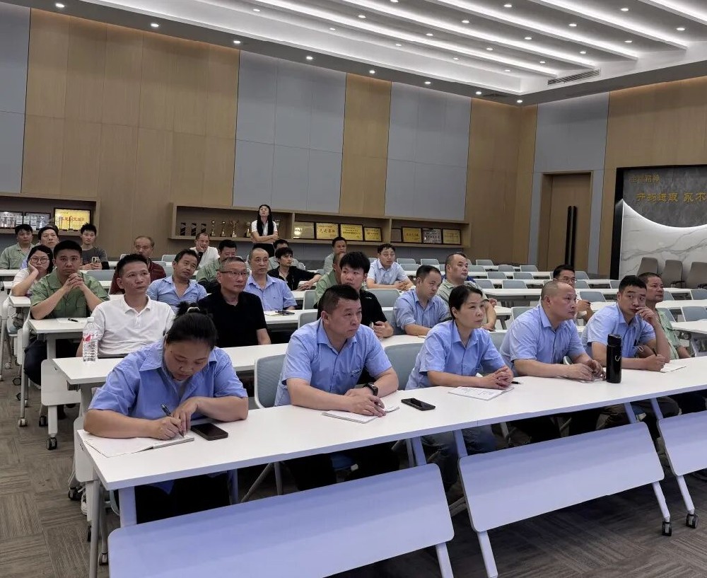 安全无小事 时刻记心间|爱游戏网页-爱游戏（中国）集团开展2025年“安全生产月”活动